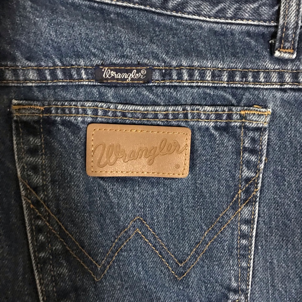 9x32 wrangler boot cut jeans